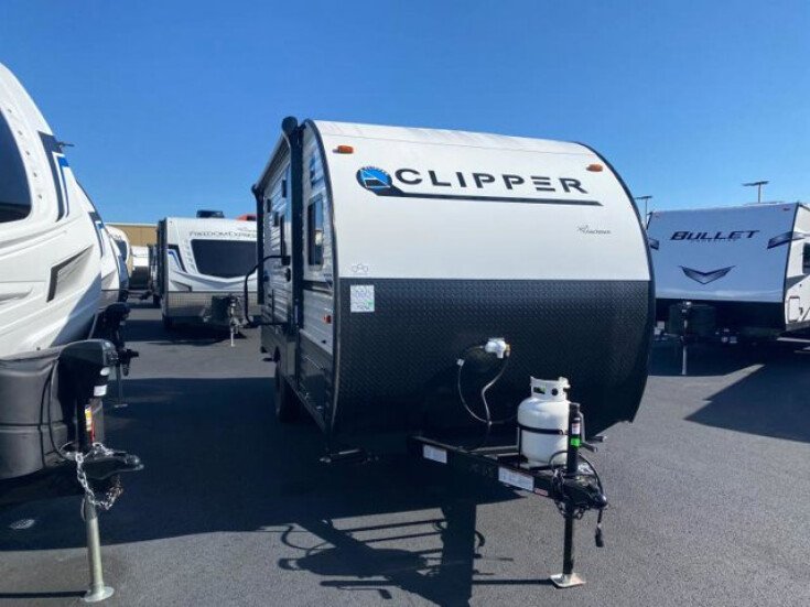 Thumbnail Photo undefined for New 2022 Coachmen Clipper